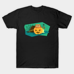 Cat in Fear on Pumpkin Halloween design T-Shirt